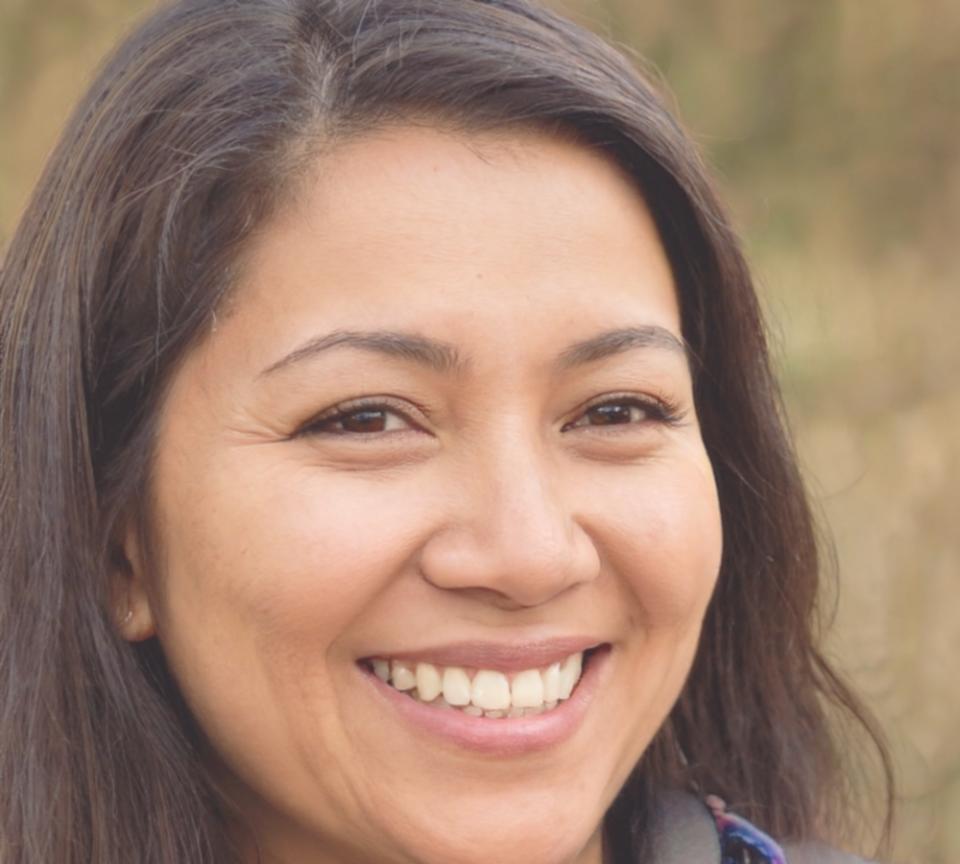 Esperanza Caballero-Vega, Directora de Estrategia Financiera